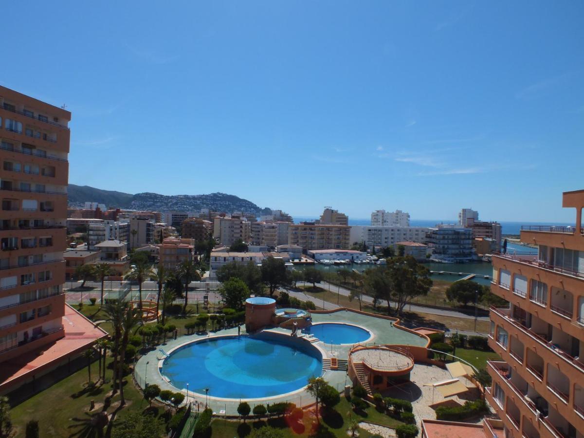 Rnet - Ir 7-42 Studios Roses Costa Brava Eksteriør billede